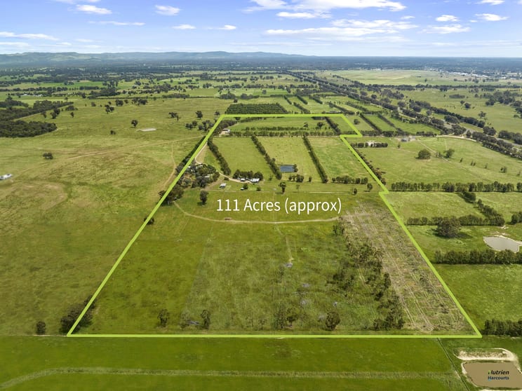 Click to view all images 353 Coach Rd Benalla VIC 3672 - Image 2