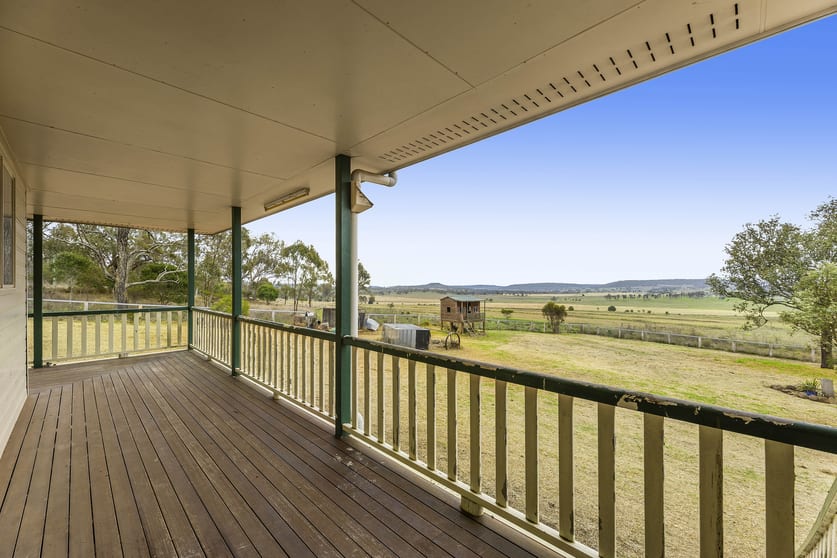 Click to view all images 44 Geitz Road Southbrook QLD 4363 - Image 3