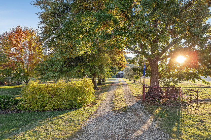 Click to view all images 711 Captains Creek Road Glenburn VIC 3717 - Image 2