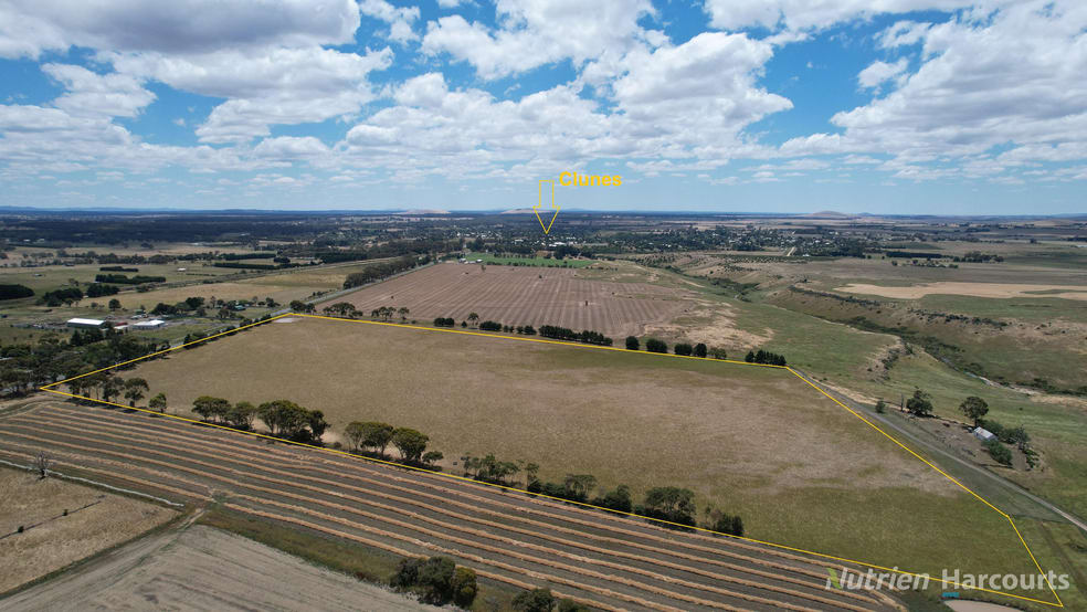 Click to view all images 3100 Ballarat-Maryborough Road Clunes VIC 3370 - Image 2