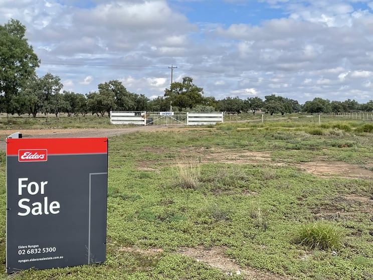 Click to view all images 167 Tancred Drive Bourke NSW 2840 - Image 2