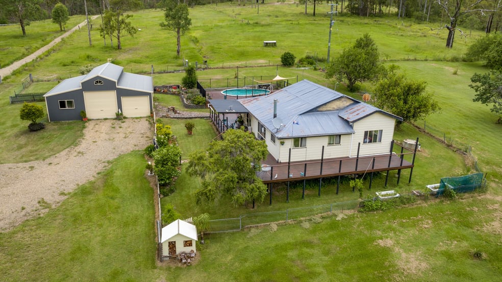 Click to view all images 2555 Armidale Road Blaxlands Creek NSW 2460 - Image 1