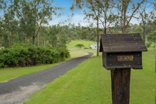Click to view all images 2239 Esk Crows Nest Road Eskdale QLD 4312 - Image 1