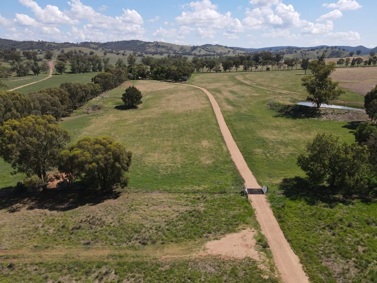 Click to view all images "Avalon", 270 Yells Road Eugowra NSW 2806 - Image 3