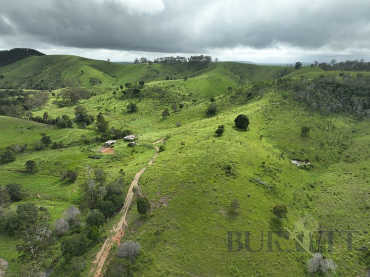 Click to view all images North Aramara QLD 4620 - Image 2