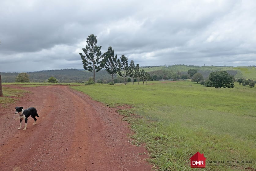 Click to view all images 271 McLaughlans Road Monto QLD 4630 - Image 2