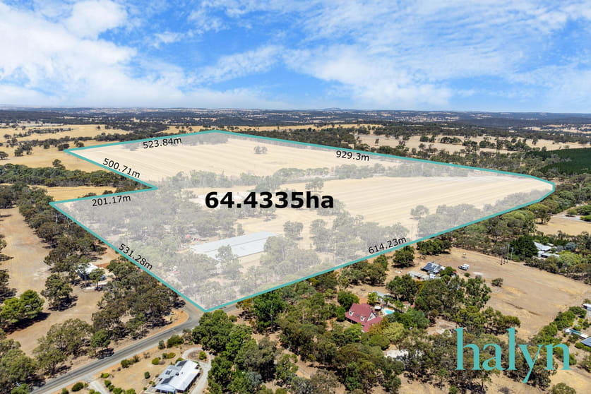 Click to view all images 125 Tames Road Bakers Hill WA 6562 - Image 1
