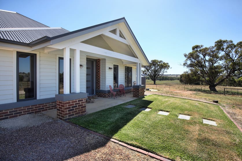 Click to view all images 751 Mia Mia-Derrinal Road Derrinal VIC 3523 - Image 3