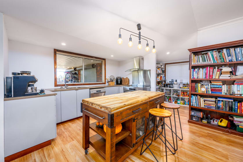 Click to view all images 575 Craven Rd Tatura East VIC 3616 - Image 2