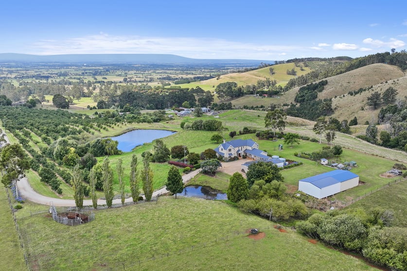 Click to view all images 134 Petersons Road Ellinbank VIC 3821 - Image 1