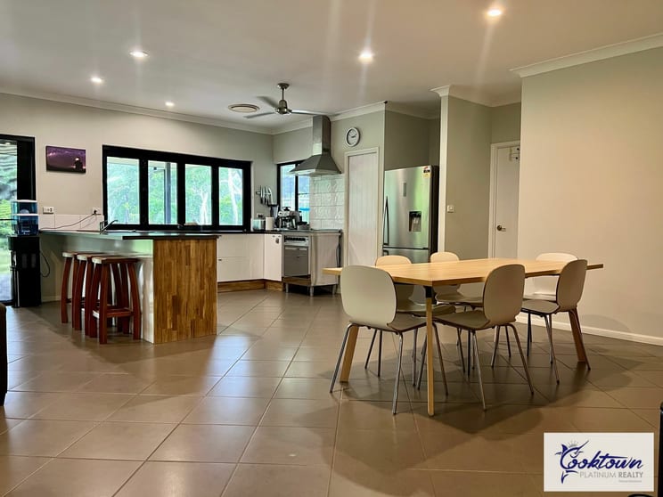 Click to view all images 28 Idress Dr Cooktown QLD 4895 - Image 2