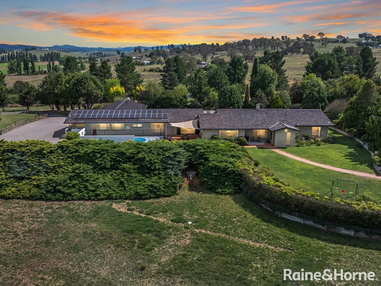 Click to view all images Perthville NSW 2795 - Image 2