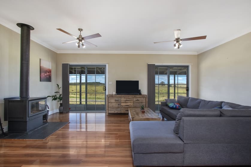 Click to view all images 543 Red Hill Road Bowning NSW 2582 - Image 3