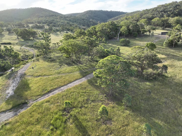 Click to view all images 1713 Back Creek Road Tenterfield NSW 2372 - Image 2