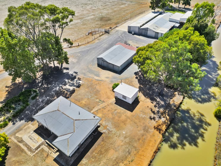Click to view all images 74 Mitchell Avenue Invergordon VIC 3636 - Image 1