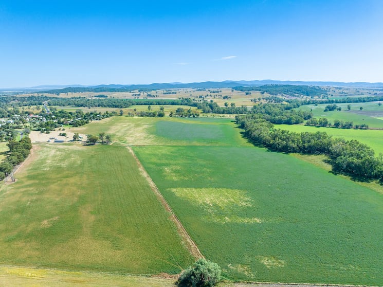 Click to view all images Kangarooby Road Gooloogong NSW 2805 - Image 1