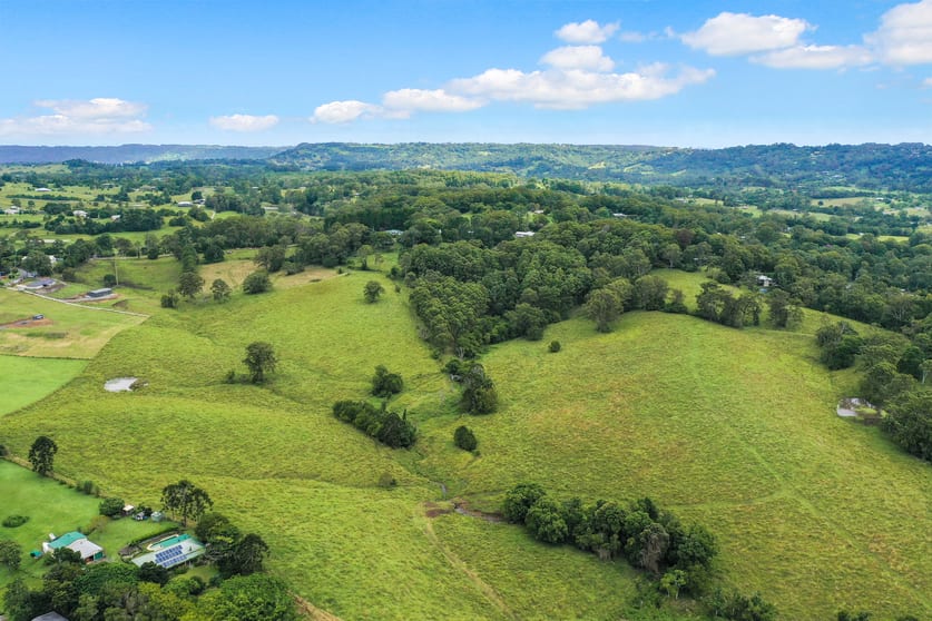 Click to view all images 15 Bullock Court Kureelpa QLD 4560 - Image 3