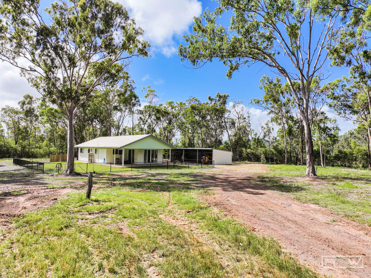 Click to view all images 285 Preston Road Adelaide Park QLD 4703 - Image 2