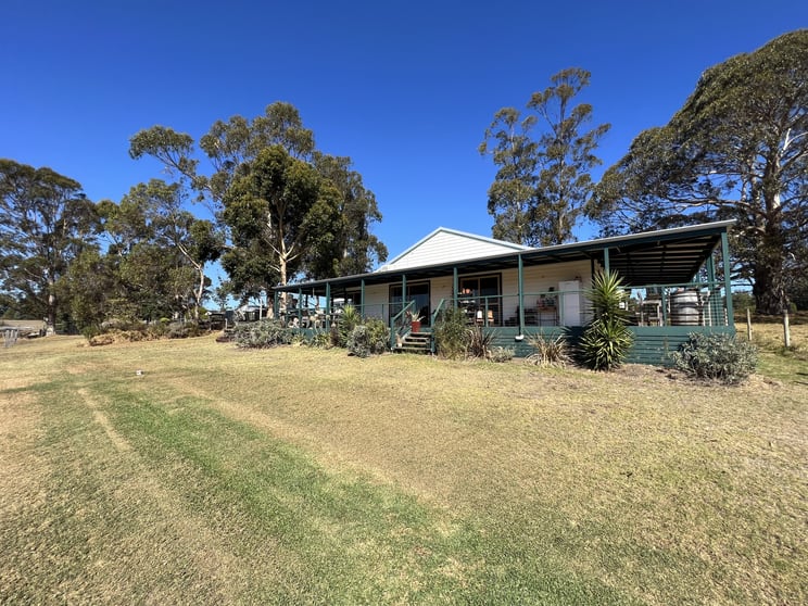 Click to view all images 563 Parker Road Kentdale WA 6333 - Image 3