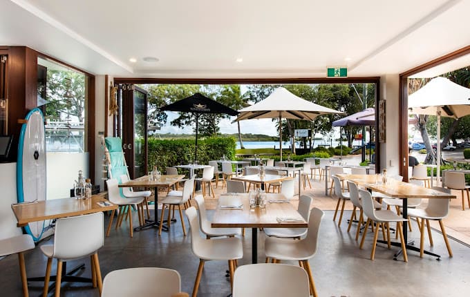 Click to view all images Barefoot Bar & Grill Located At 5/ 269 Gympie Terrace Noosaville QLD 4566 - Image 1
