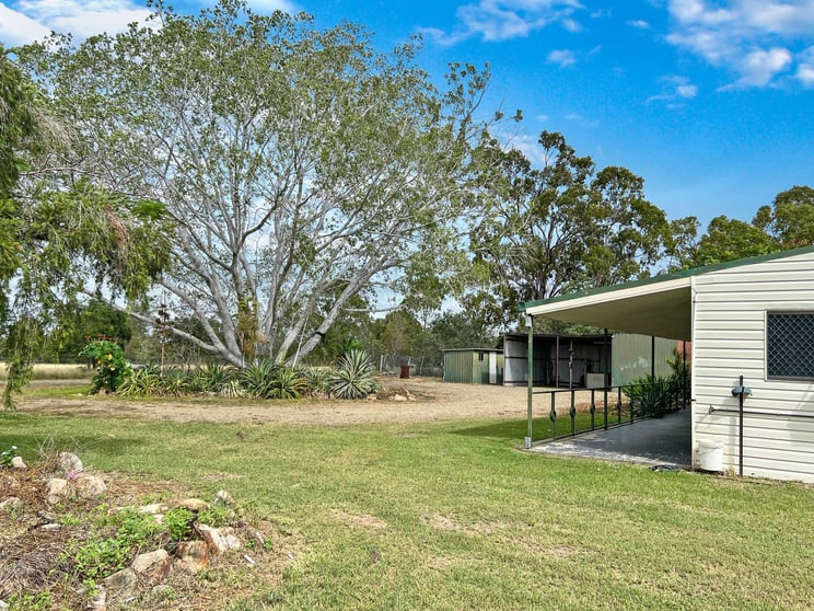 Click to view all images 193 Airstrip Road Nebo QLD 4742 - Image 3