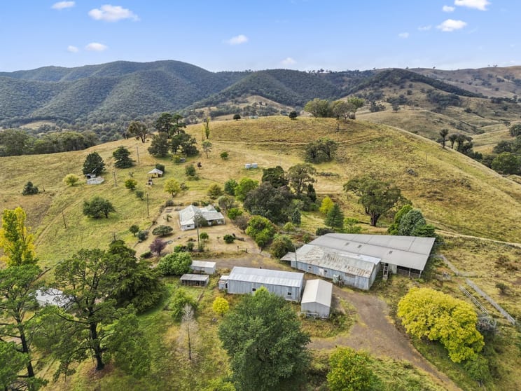 Click to view all images 80 Palmers Oakey Road Palmers Oaky NSW 2795 - Image 2