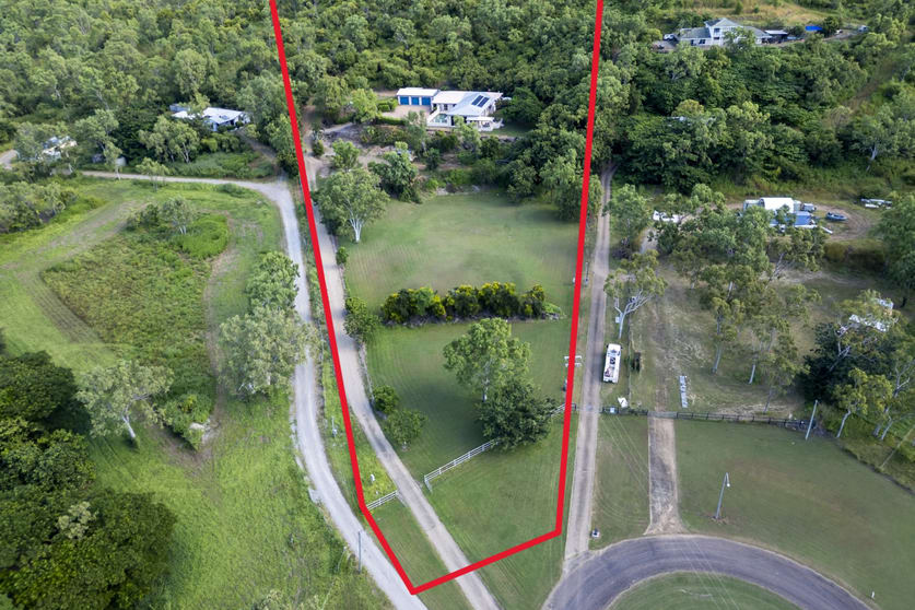 Click to view all images 13 Cordingley Road Alligator Creek QLD 4816 - Image 3
