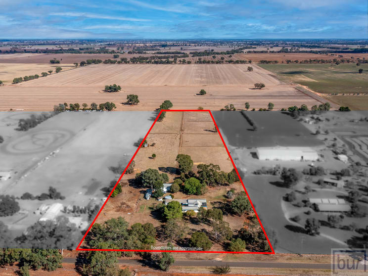 Click to view all images 111 Corona Road Corowa NSW 2646 - Image 1