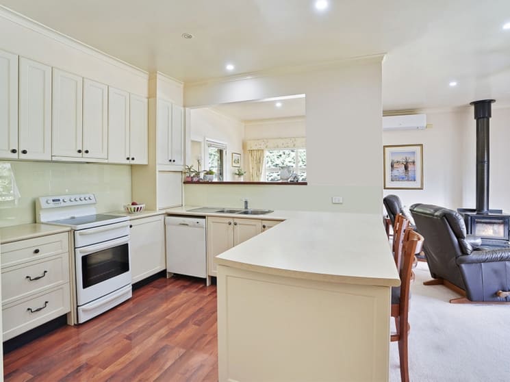 Click to view all images 250 Church Road Yulecart VIC 3301 - Image 3