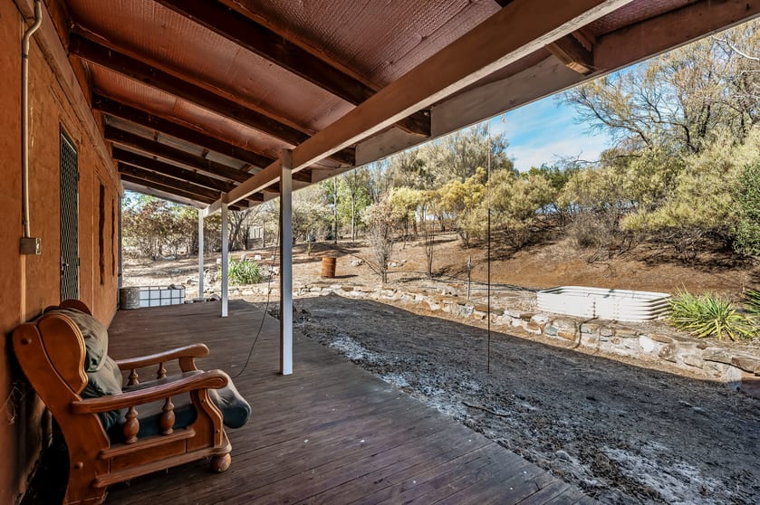 Click to view all images Leasingham SA 5452 - Image 3
