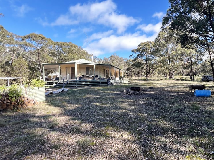 Click to view all images 564 Willow Glen Road Lower Boro NSW 2580 - Image 1