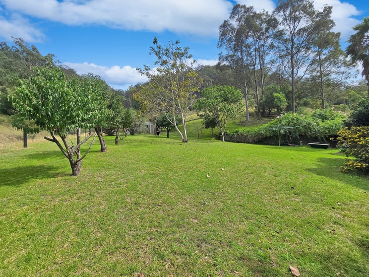 Click to view all images 1160 Castlerock Road Castle Rock NSW 2333 - Image 3