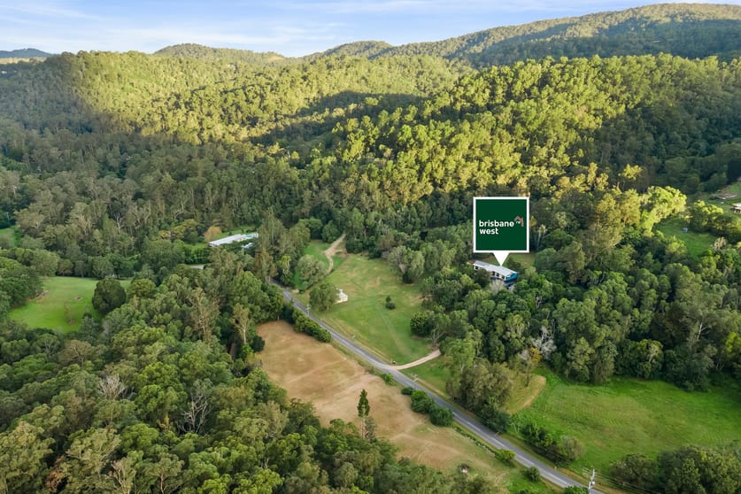 Click to view all images 768 Upper Brookfield Road Upper Brookfield QLD 4069 - Image 1
