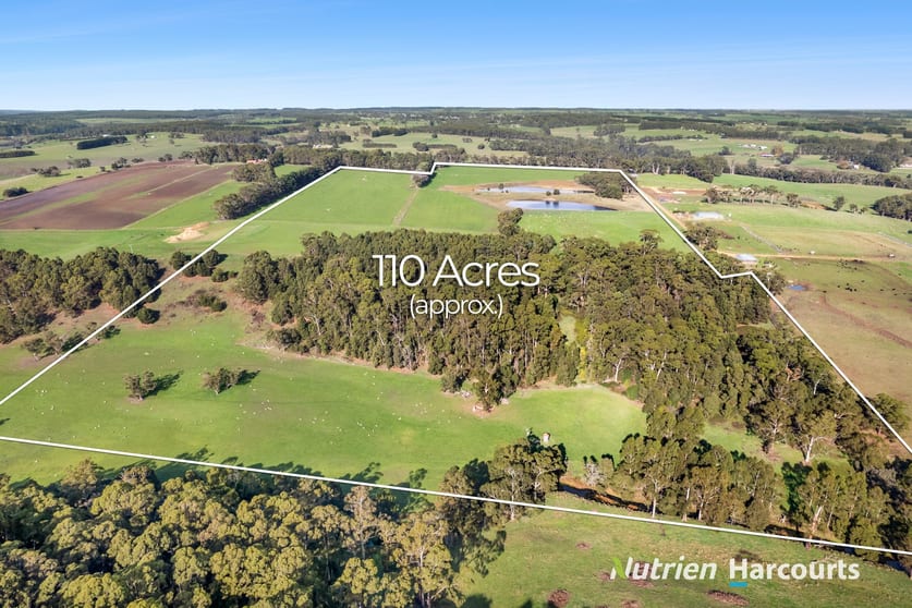 Click to view all images 39 Noskin Road Timboon VIC 3268 - Image 2