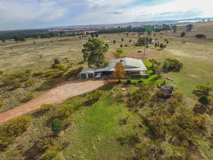 Click to view all images 165 Red Hill Road Narrandera NSW 2700 - Image 3