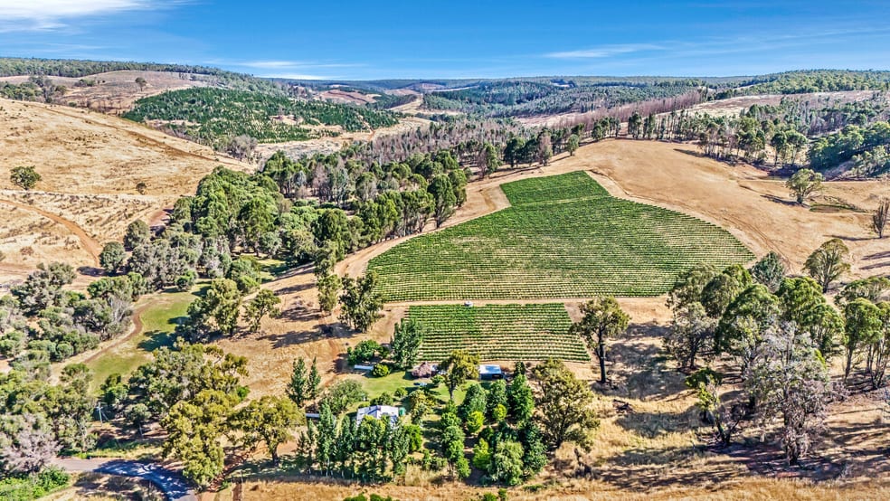 Click to view all images 254 Mandalay Road Glen Mervyn WA 6239 - Image 1