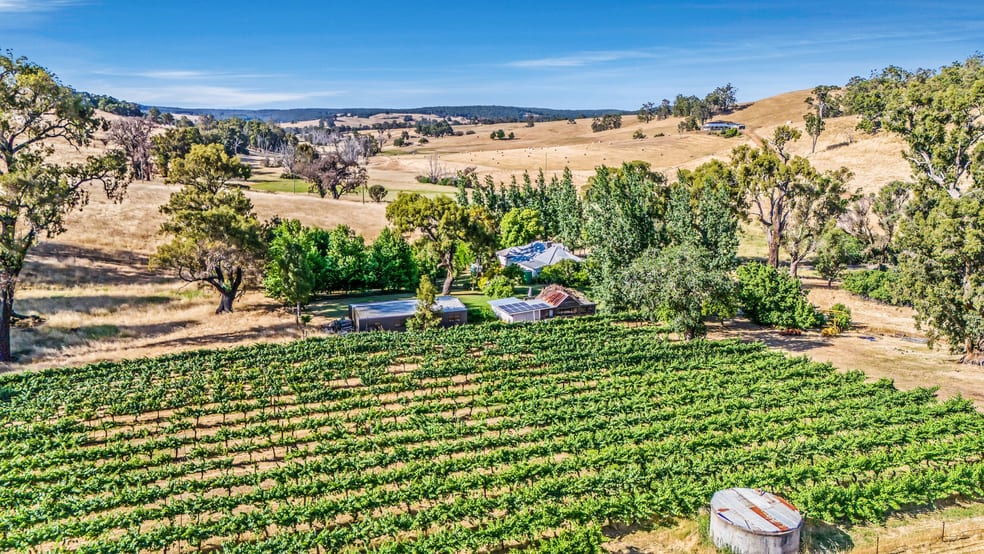 Click to view all images 254 Mandalay Road Glen Mervyn WA 6239 - Image 3