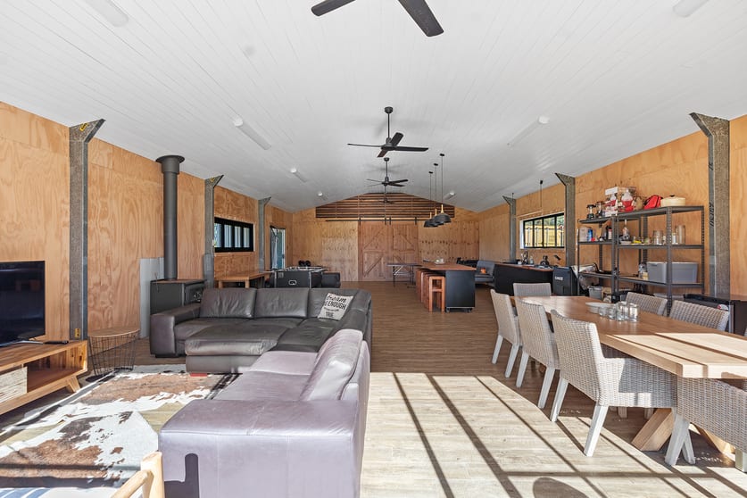 Click to view all images 544B The Bucketts Way Stroud NSW 2425 - Image 3