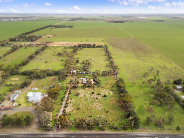 Click to view all images 1456 Mallala Road Korunye SA 5502 - Image 2