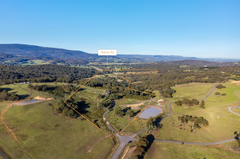 Click to view all images 11 Delma Court Beveridge VIC 3753 - Image 3