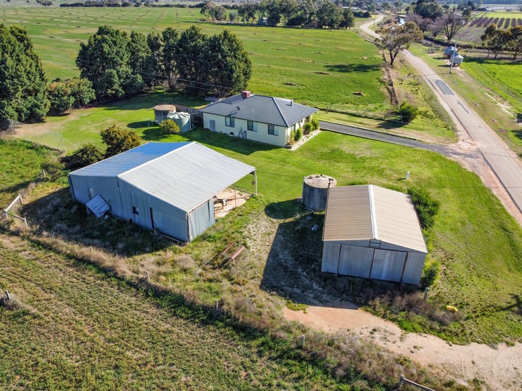 Click to view all images 119 Steicke Road Beverford VIC 3590 - Image 3