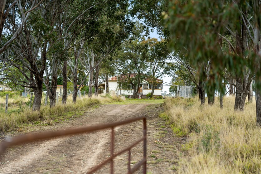 296 Barr Road Clontarf QLD 4357 - Image 3