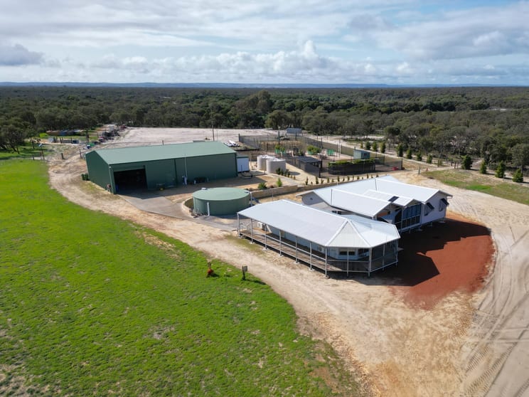 Click to view all images Lot 10 Dee Swamp Road Wanerie WA 6503 - Image 1