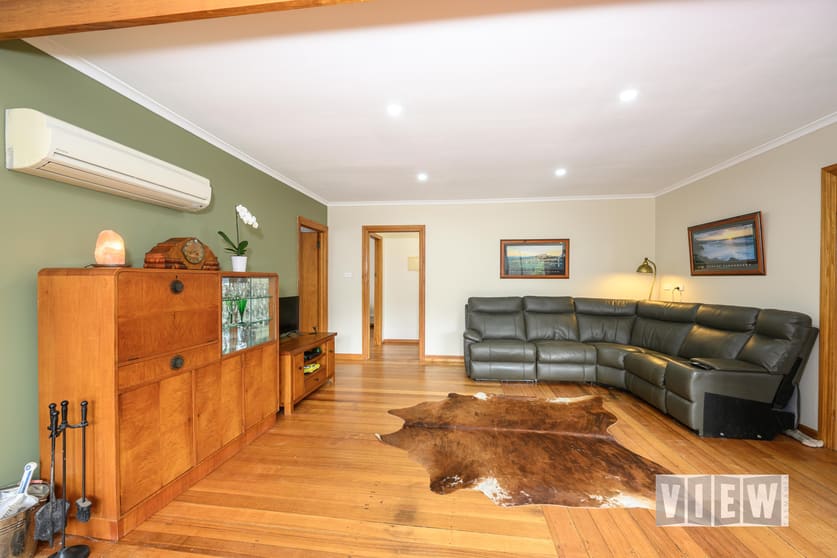 Click to view all images 92 Cradle Mountain Road Wilmot TAS 7310 - Image 3