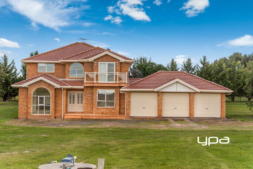Click to view all images 145 Wildwood Road Bulla VIC 3428 - Image 1
