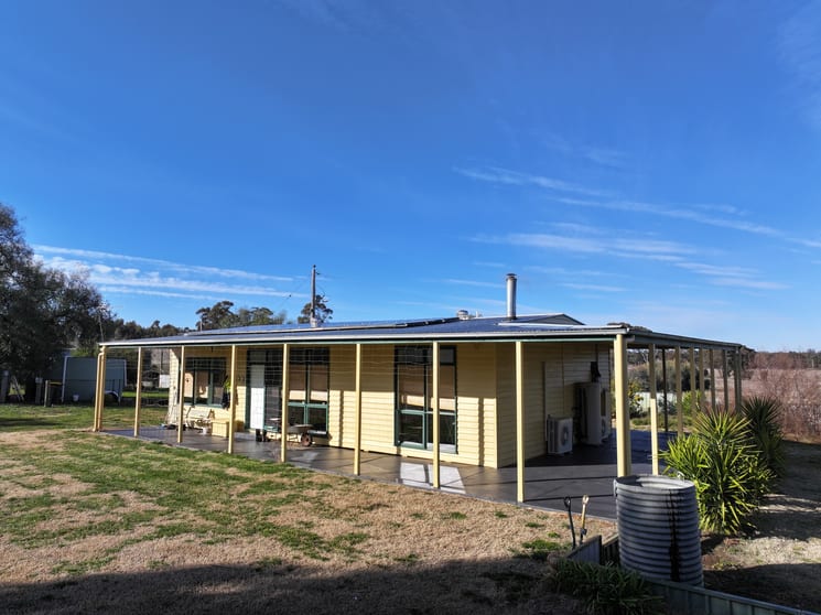 Click to view all images 1278 Burkes Flat-Wedderburn Road Fentons Creek VIC 3518 - Image 2