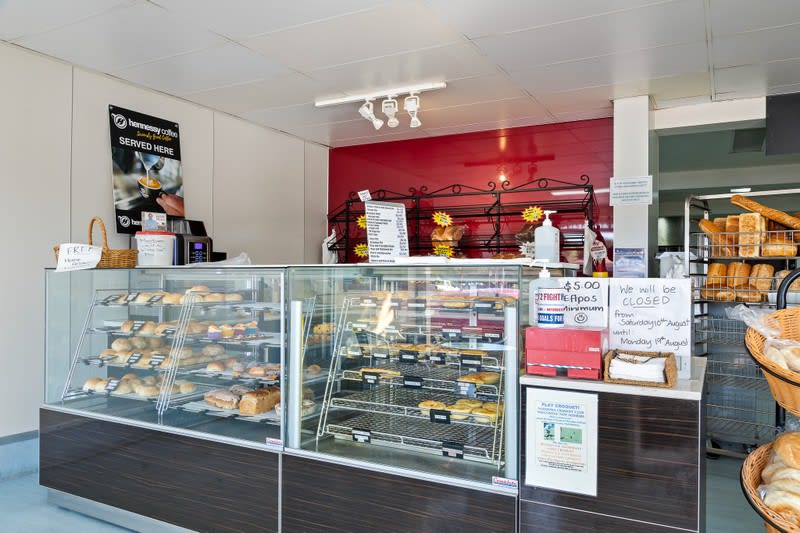 Click to view all images 1/78 Princes Highway Narooma NSW 2546 - Image 3