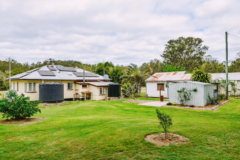 Click to view all images 1442 Mount Hector Road Boyne Valley QLD 4680 - Image 3