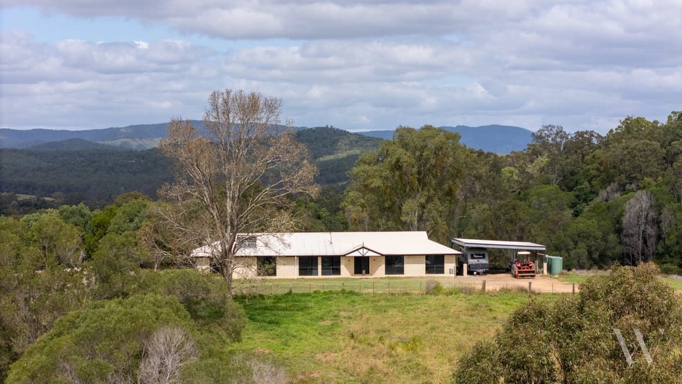 Click to view all images 391 Newspaper Hill Road Belli Park QLD 4562 - Image 1