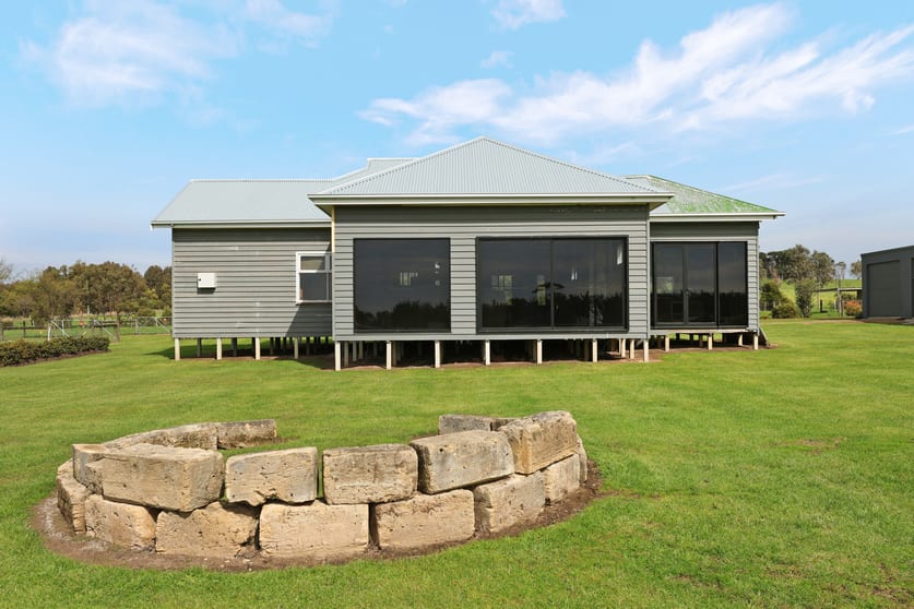 Click to view all images 84 Park Road Camperdown VIC 3260 - Image 3